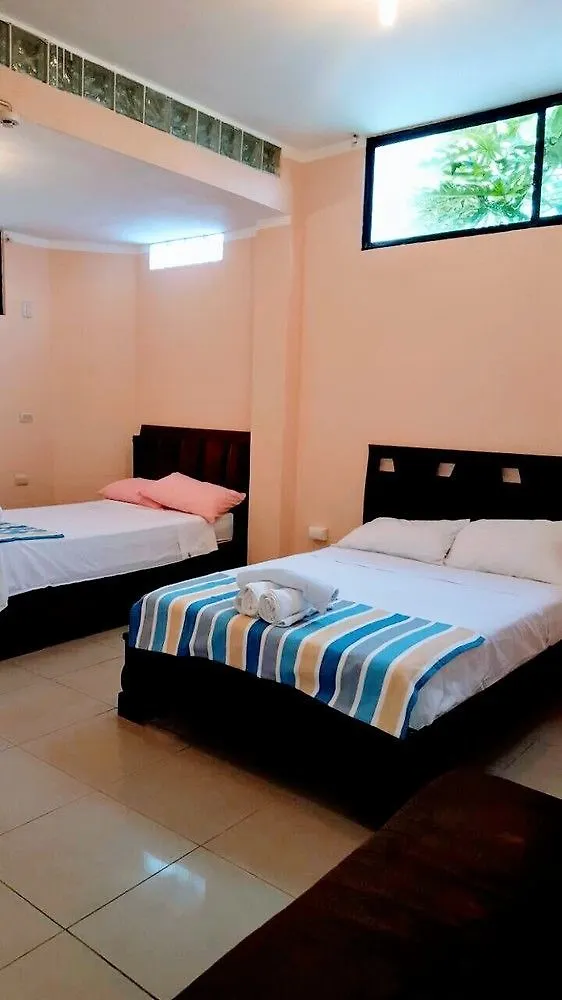 Hostal Duncan Puerto Ayora  Aparthotel